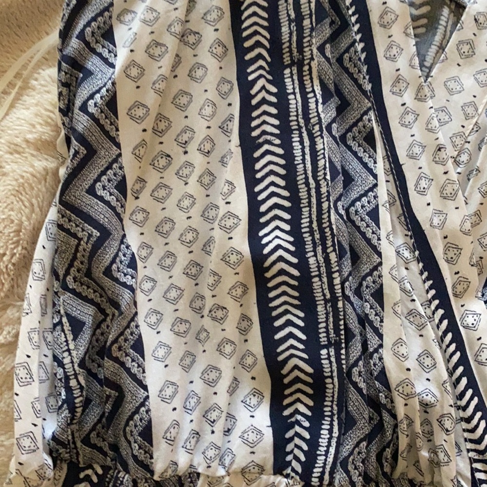 Blue patterned romper - Picture 2 of 3